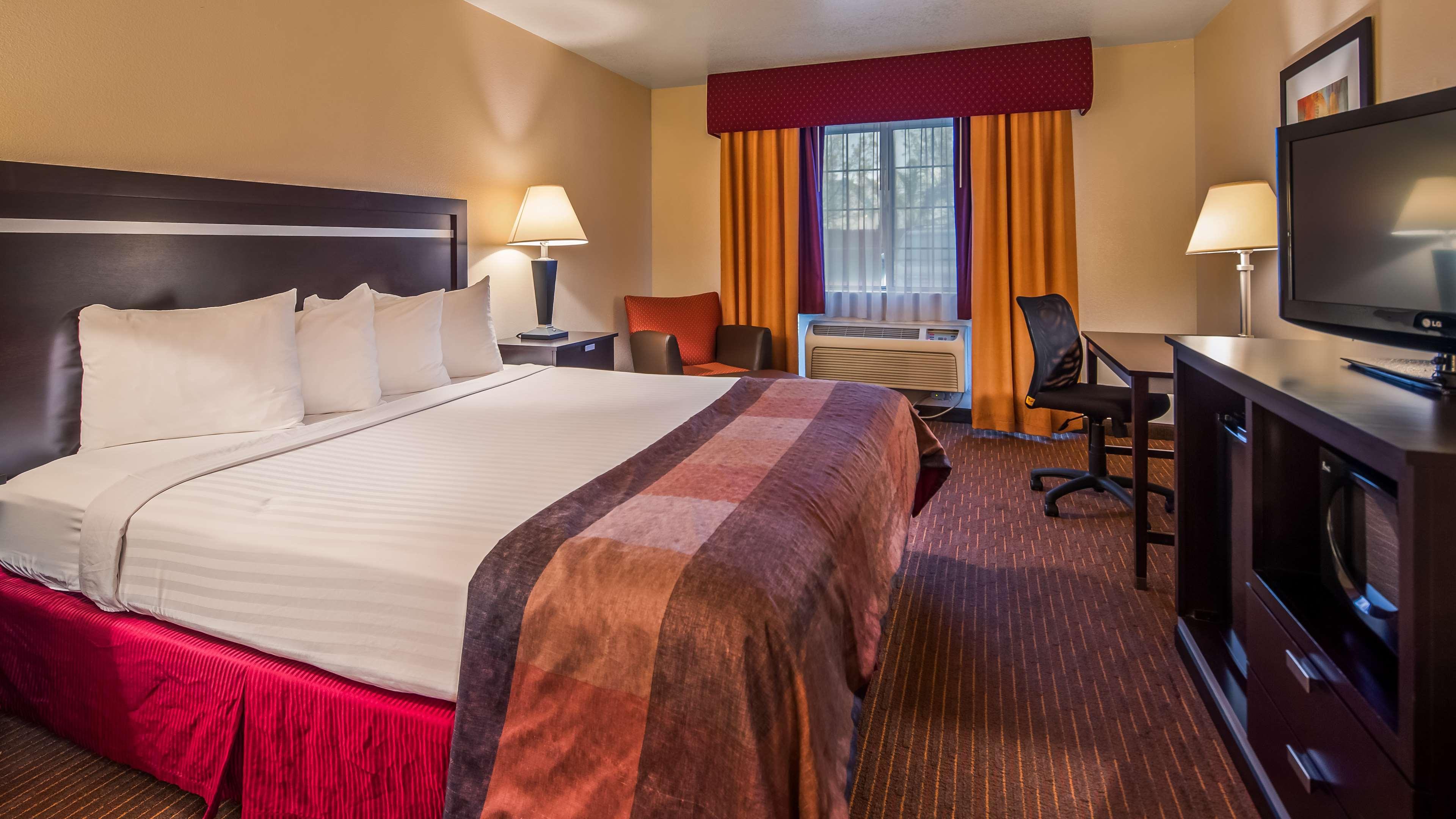 Best Western Luxury Inn Tracy Eksteriør billede